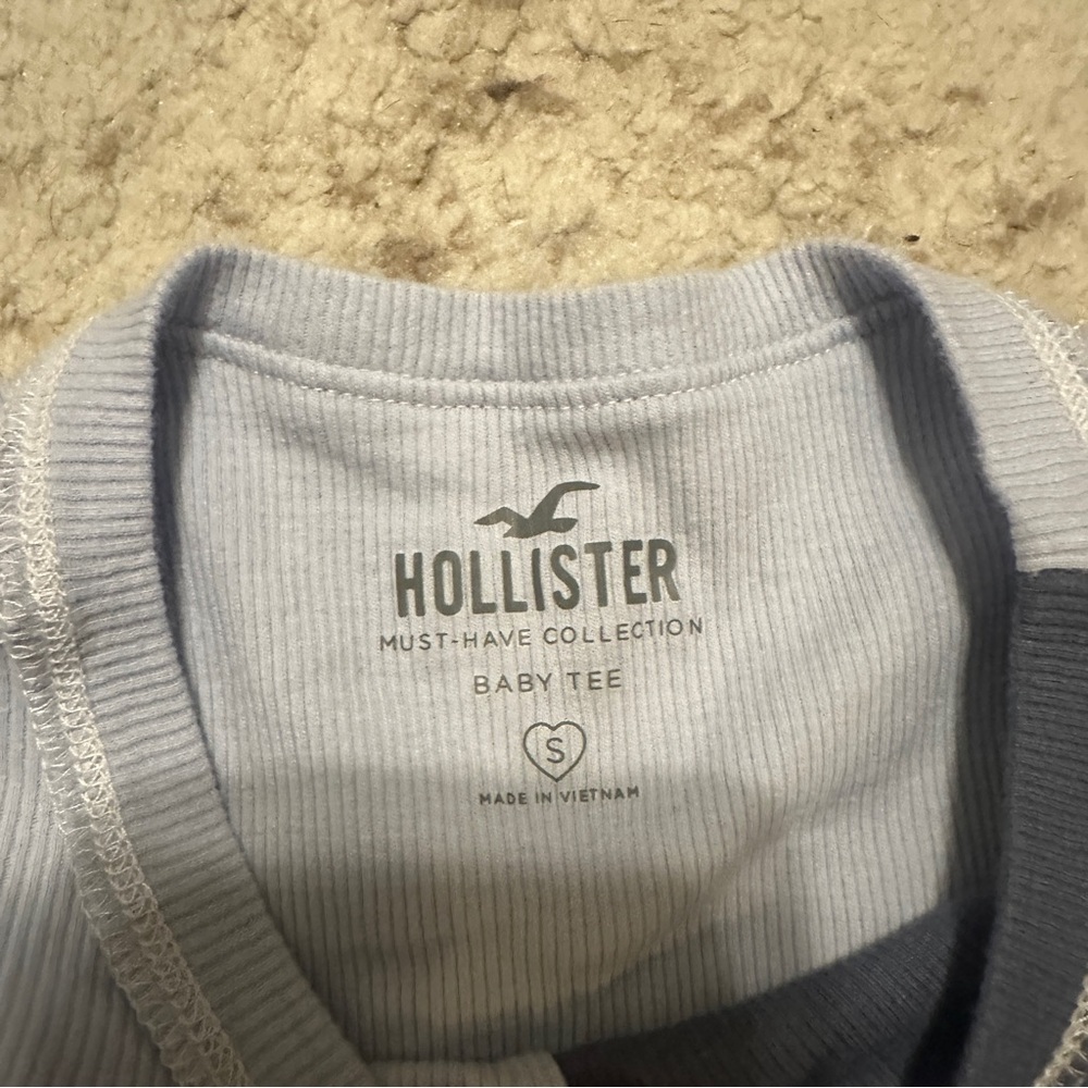 2 top bundle - Picture 3 of 7